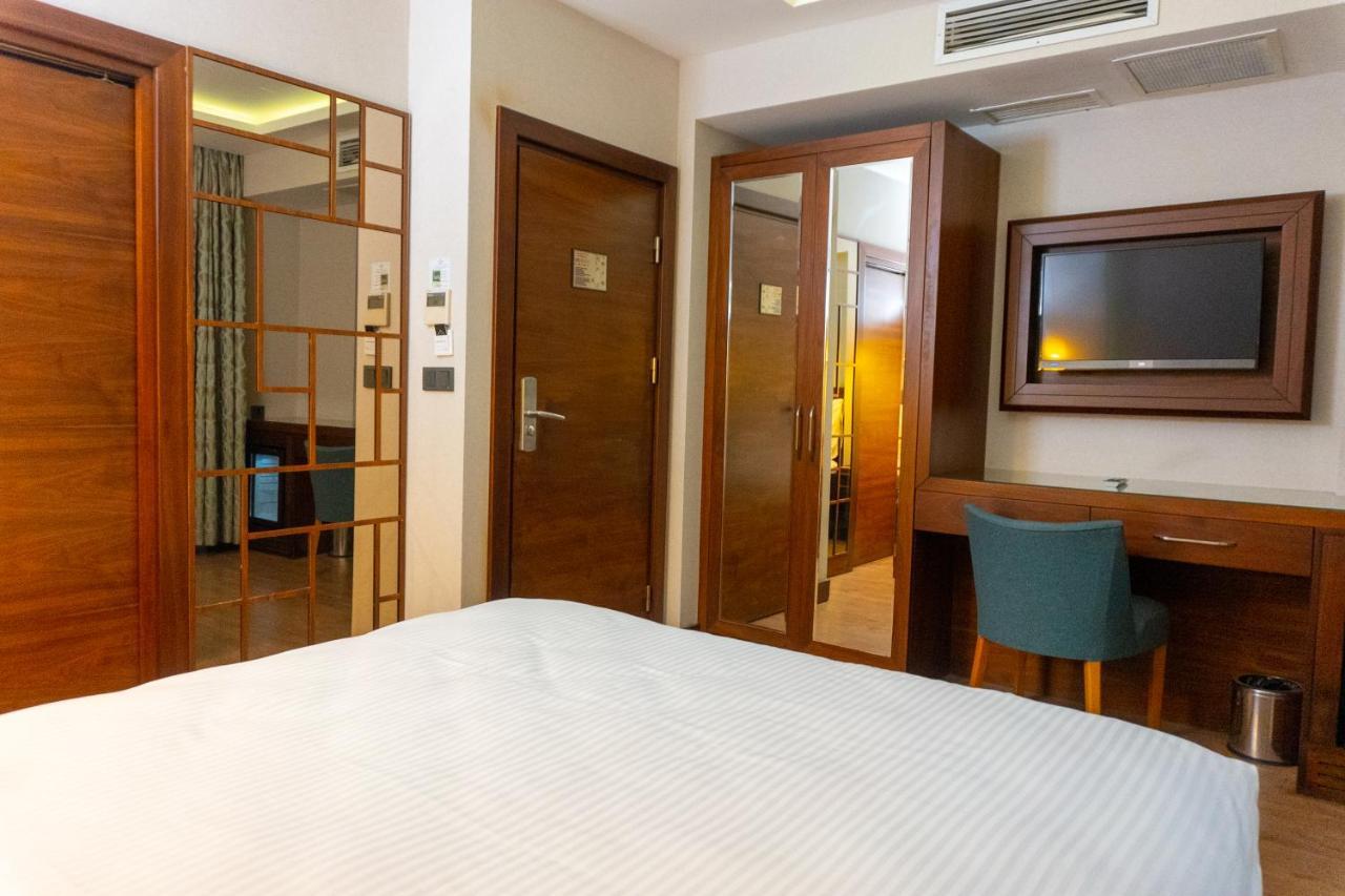 Long Hotel
